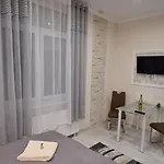 Rozsa Apartmanhaz