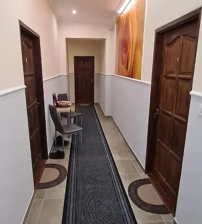 Rozsa Apartmanhaz