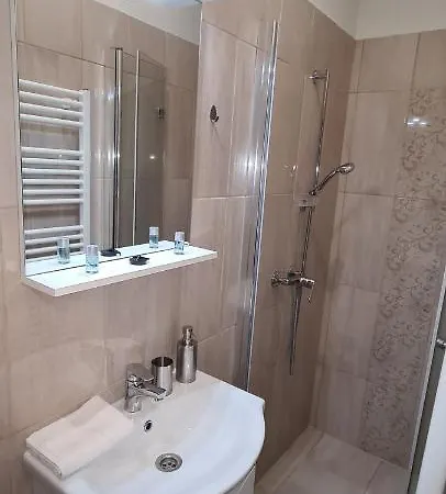 Lejlighedshotel Rozsa Apartmanhaz