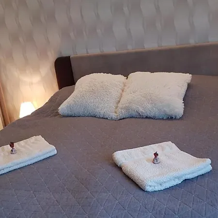 Rozsa Apartmanhaz Lejlighedshotel 3*