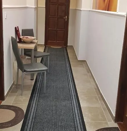 Lejlighedshotel Rozsa Apartmanhaz Szeged