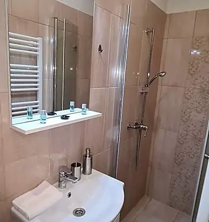 Rozsa Apartmanhaz 3* Szeged