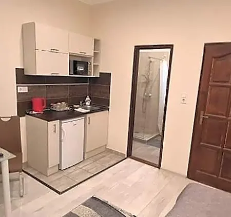 Hotel apartamentowy Rozsa Apartmanhaz