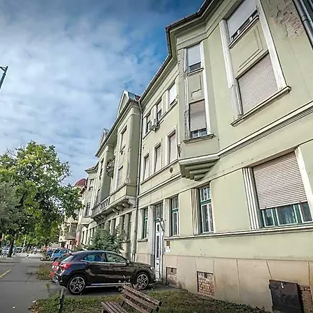 Rozsa Apartmanhaz Hotel apartamentowy