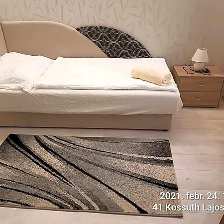 Rozsa Apartmanhaz شقة فندقية سيغيد