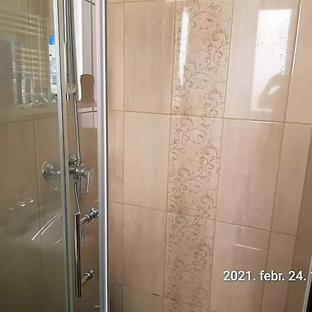 Hotel apartamentowy Rozsa Apartmanhaz Segedyn