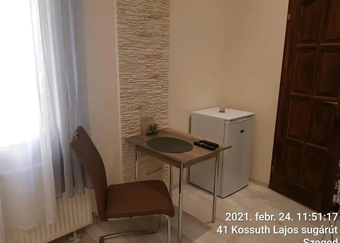 Rozsa Apartmanhaz Lägenhetshotell 3*
