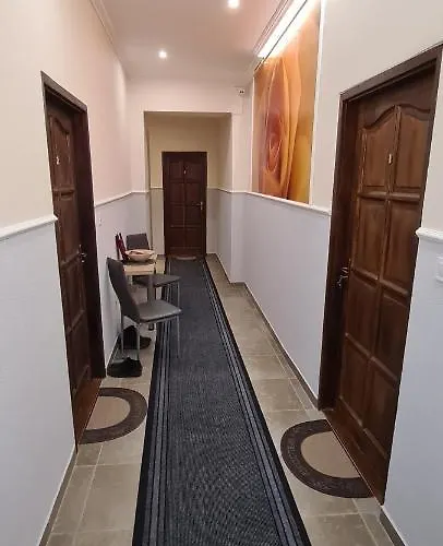 Rozsa Apartmanhaz