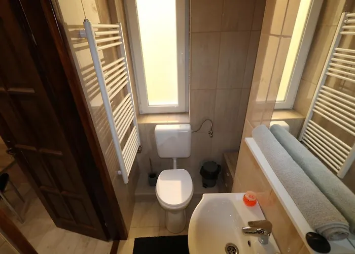 Lägenhetshotell Rozsa Apartmanhaz